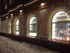 Новогоднее оформление фасадов, пространств и коттеджей гирляндами в Томске 